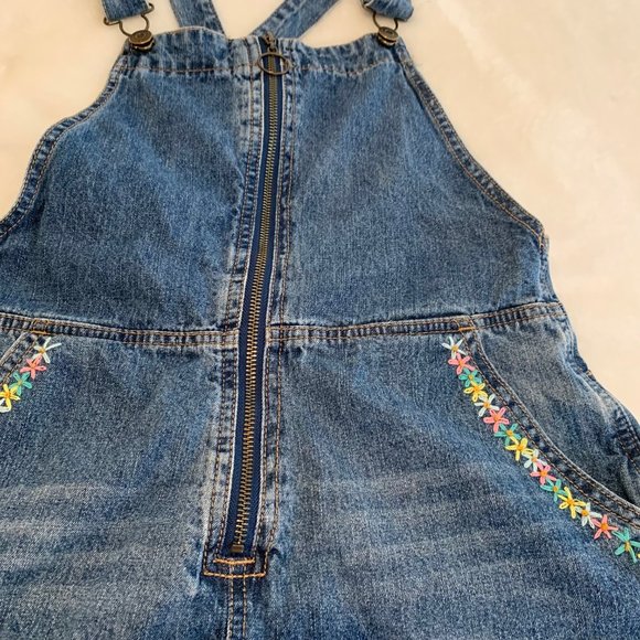 Chip Clip Medium Wash Embroidered Zip Front Short Overalls Size M - Picture 2 of 16